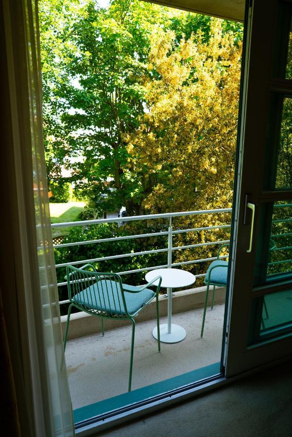 Iris Hotel 4*